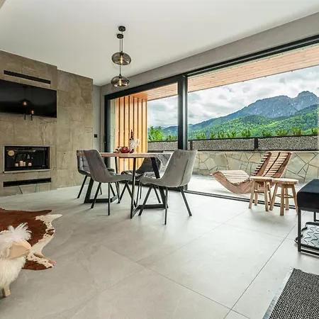 Premium View Jacuzzi & Sauna Косцелиско