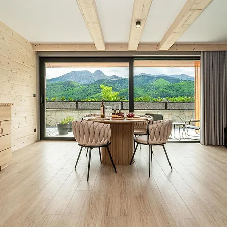 Premium View Jacuzzi & Sauna Апарт-отель Косцелиско