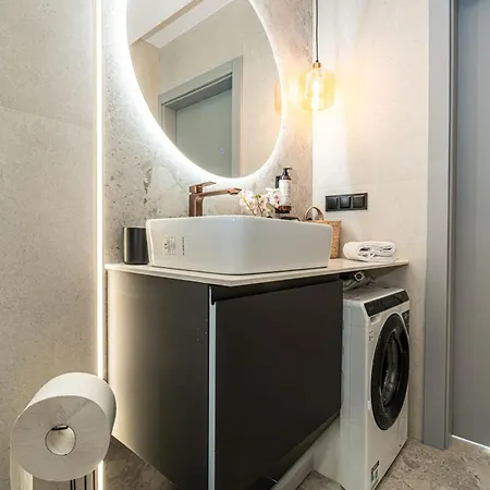 Premium View Jacuzzi & Sauna 4* Косцелиско