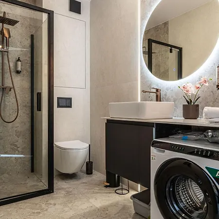 Premium View Jacuzzi & Sauna Косцелиско