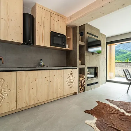 Апарт-отель Premium View Jacuzzi & Sauna Косцелиско