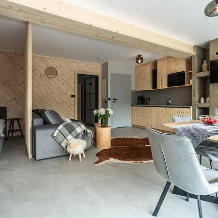 Premium View Jacuzzi & Sauna Апарт-отель Косцелиско