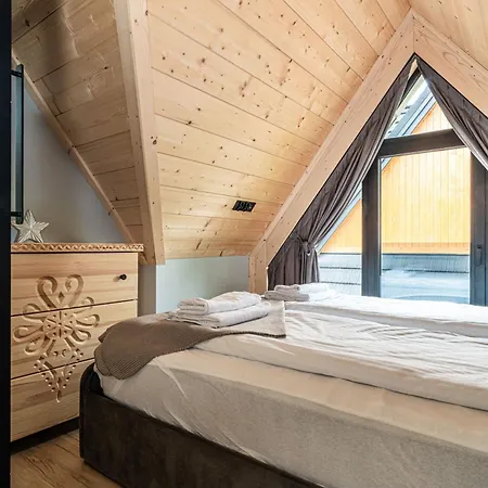 Апарт-отель Premium View Jacuzzi & Sauna 4*