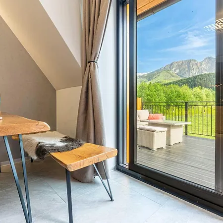 Premium View Jacuzzi & Sauna Косцелиско