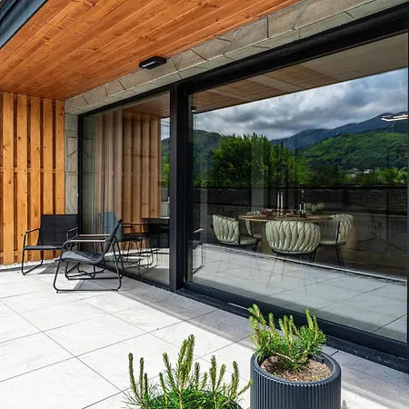 Premium View Jacuzzi & Sauna 4*