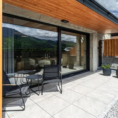 Premium View Jacuzzi & Sauna 4*