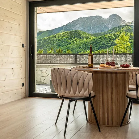 Апарт-отель Premium View Jacuzzi & Sauna 4*